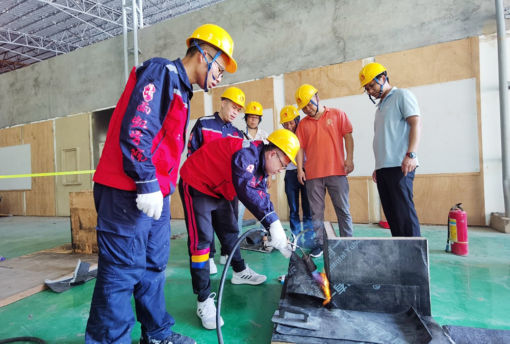 首页|bifa必发集团中国官方网站